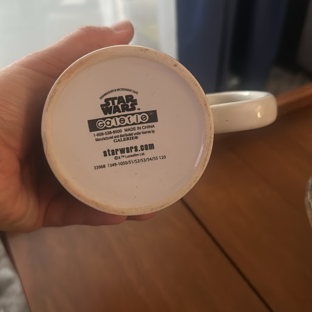 Star Wars Black and White Dining Mugs - Picture 4 of 4